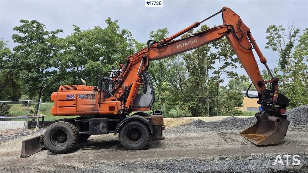Hitachi EX 165W Kolová rýpadla