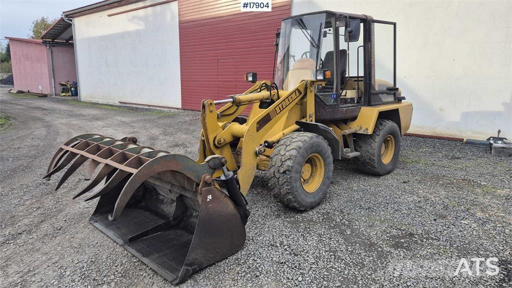 Hydrema WL 480 Kolové nakladače