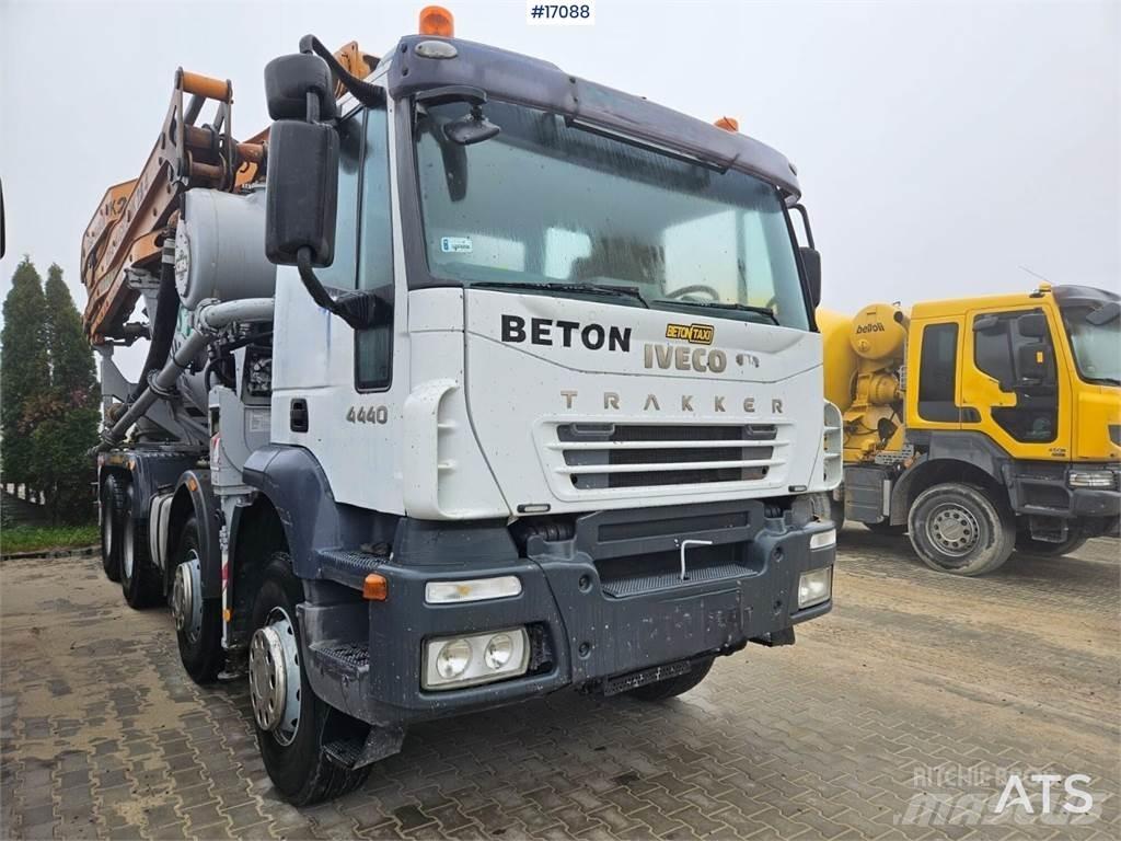 Iveco Trakker A440T Nákladní auta s čerpadly betonu
