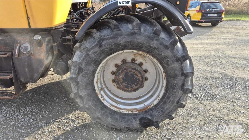 JCB FASTTRACK 3185 Traktory