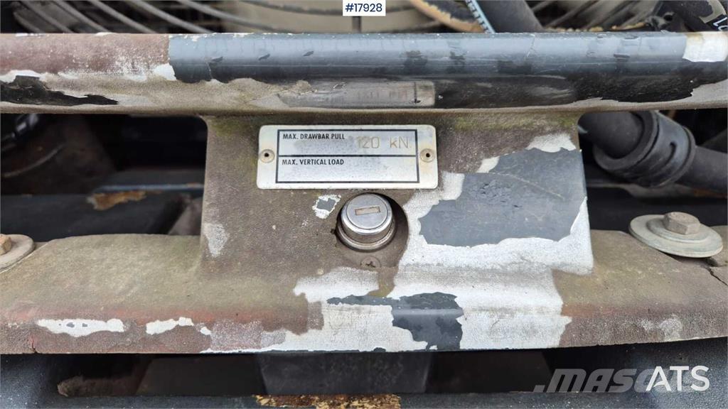 Komatsu WA320-5H Kolové nakladače