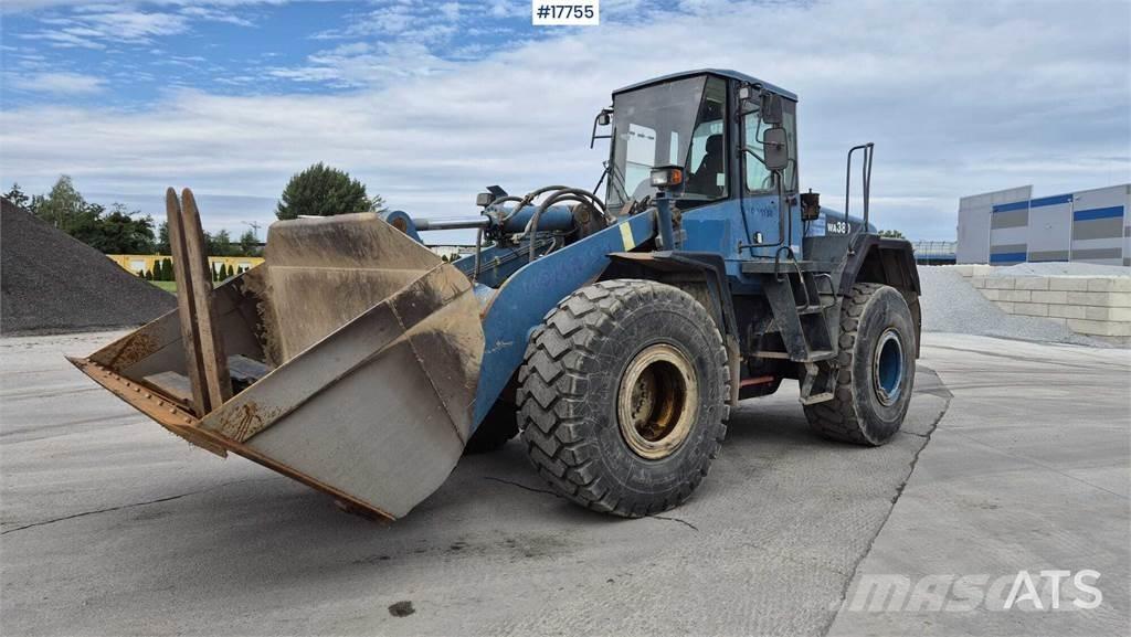 Komatsu WA380-5H Kolové nakladače