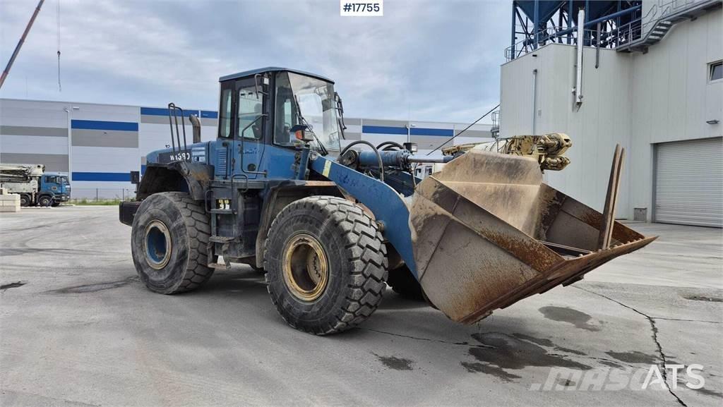 Komatsu WA380-5H Kolové nakladače