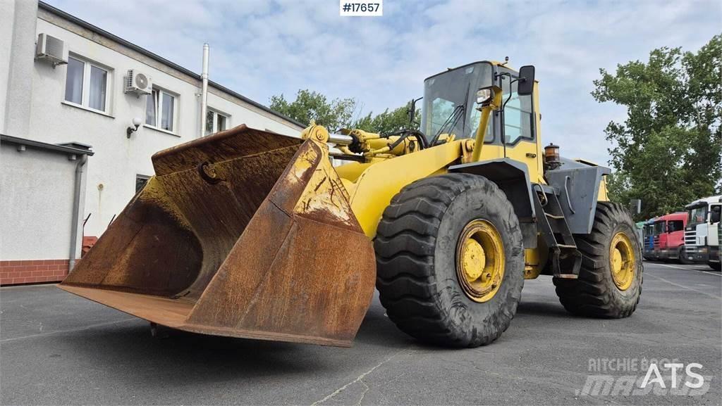 Komatsu WA420-3H Kolové nakladače