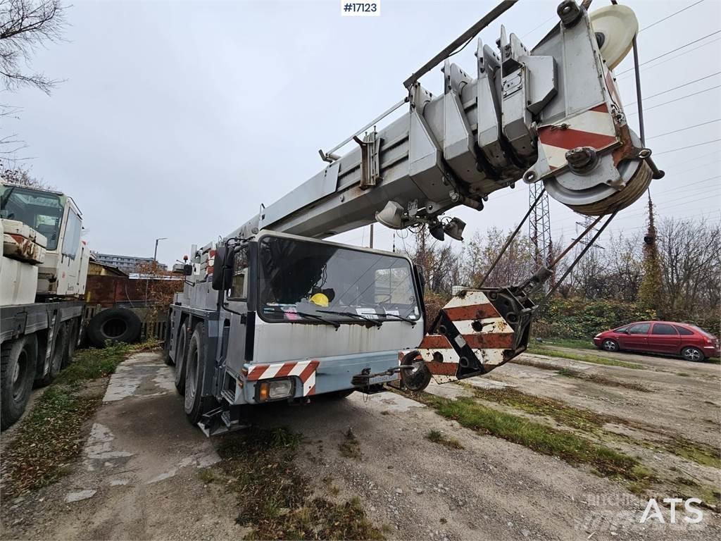 Liebherr 1050-1 Univerzální terénní jeřáby