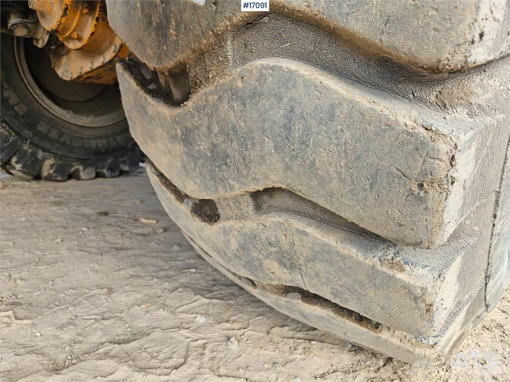 Liebherr L538 Kolové nakladače
