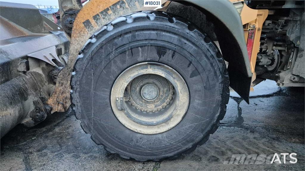 Liebherr L576 Kolové nakladače