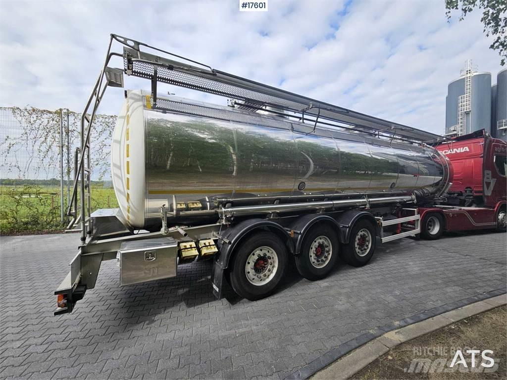 Magyar 6 Ms 2B6 07 Cisternové návěsy