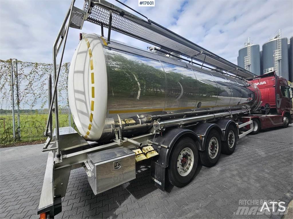 Magyar 6 Ms 2B6 07 Cisternové návěsy