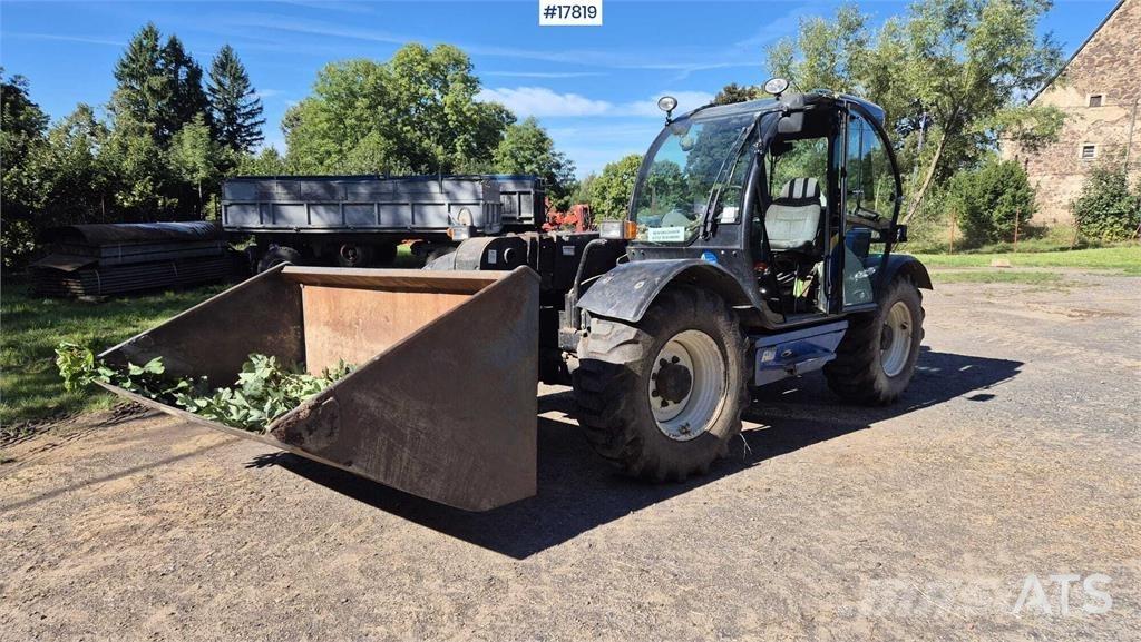 New Holland LM 5060 Teleskopické manipulátory