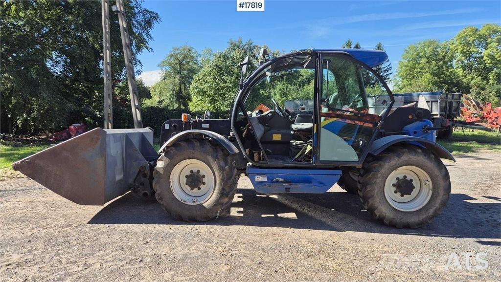 New Holland LM 5060 Teleskopické manipulátory