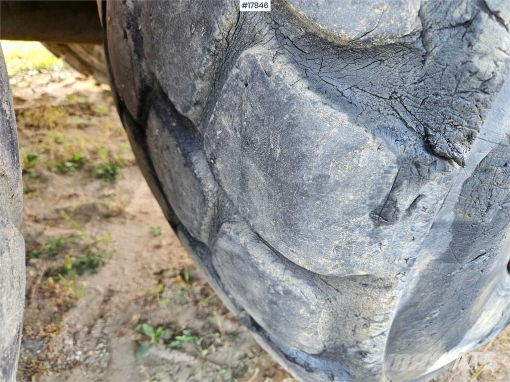 Volvo A 30 Kloubové dempry