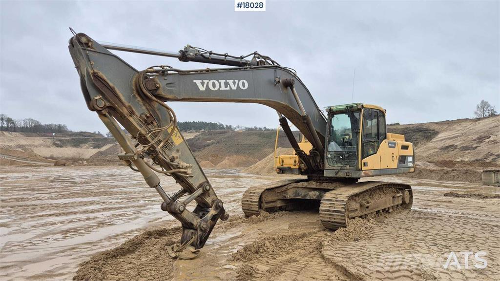 Volvo EC 300DNL Pásová rýpadla