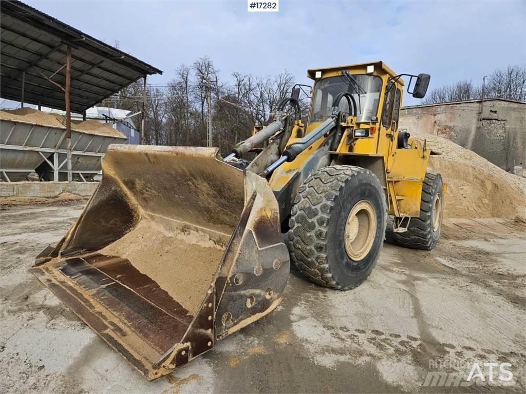 Volvo L120 Kolové nakladače