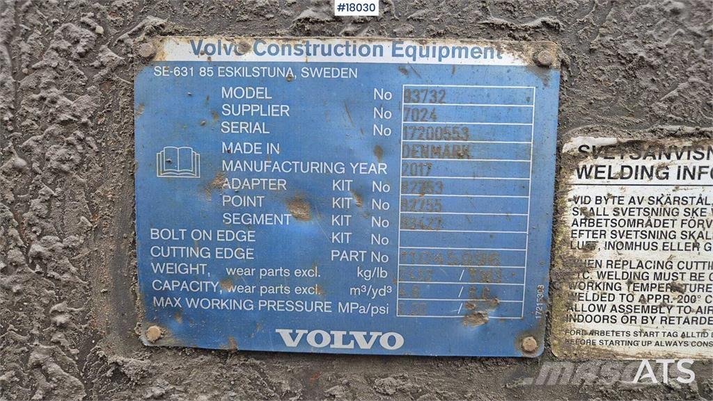 Volvo L180H Kolové nakladače