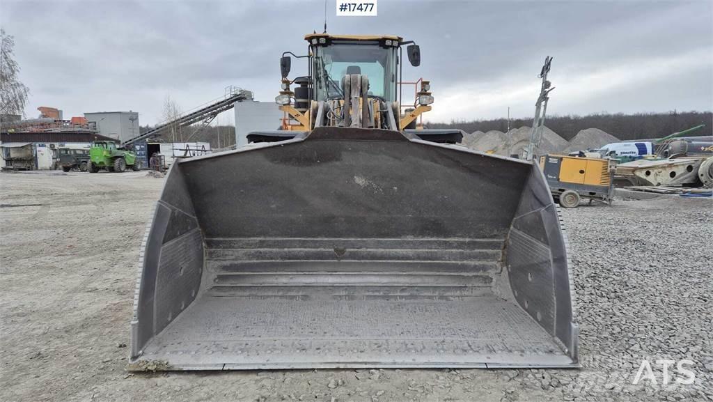 Volvo L220H Kolové nakladače