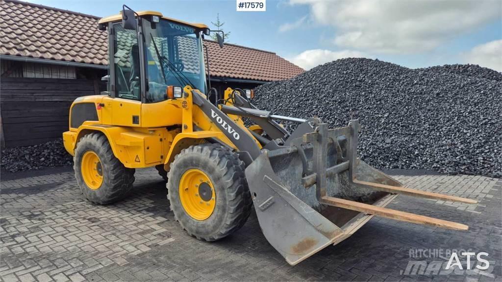Volvo L30G Kolové nakladače