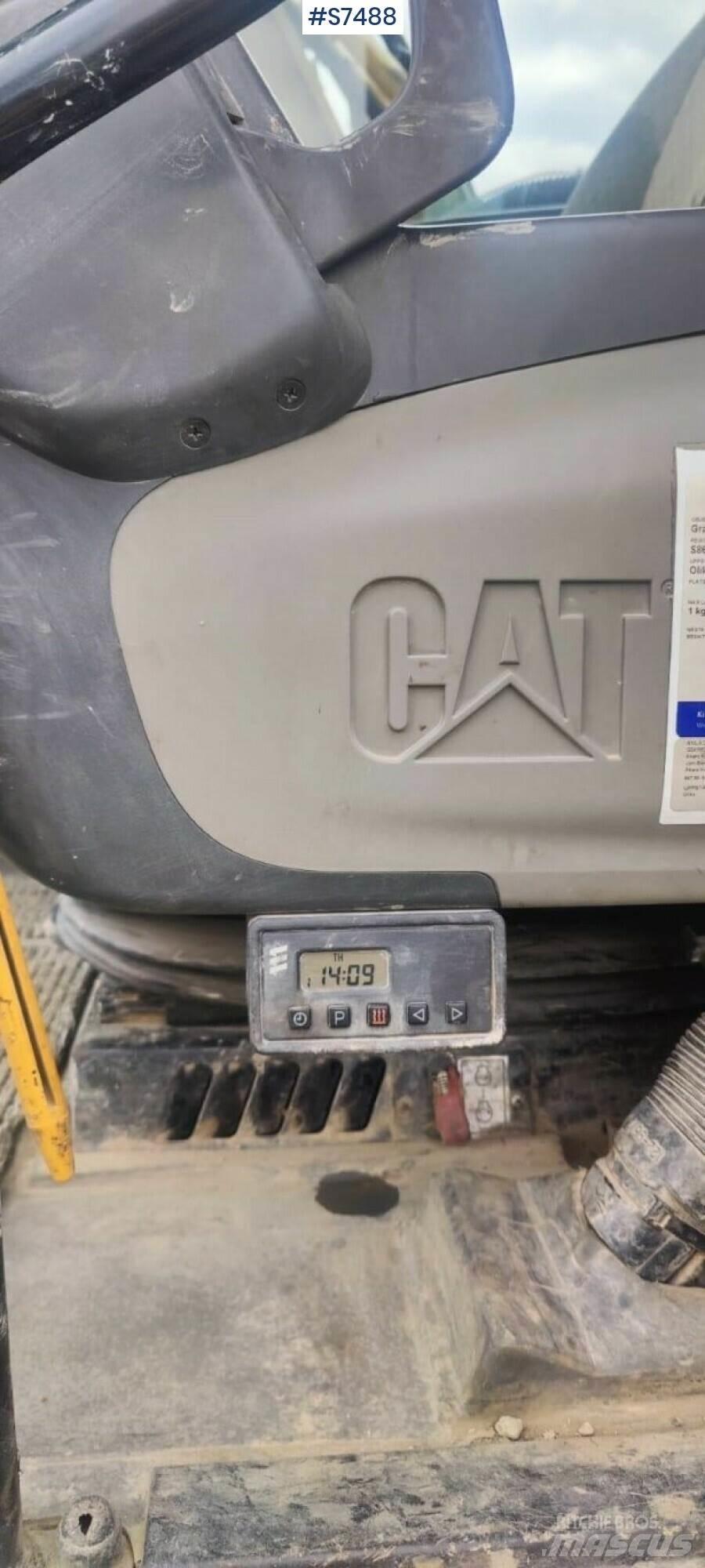 CAT 319D Pásová rýpadla