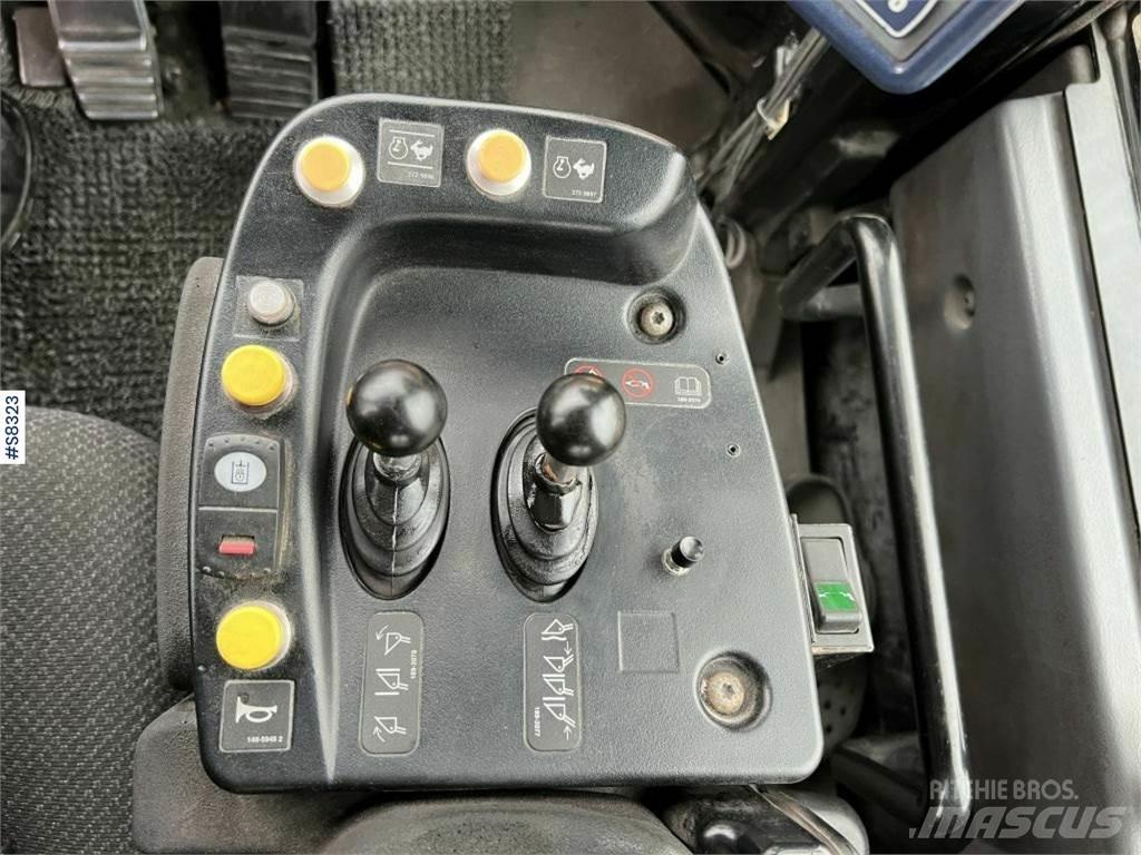CAT 988H Kolové dozery