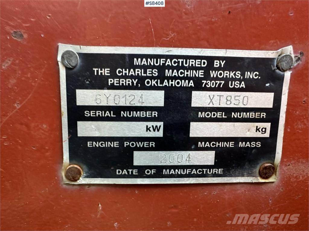 Ditch Witch XT850 Smykem řízené nakladače