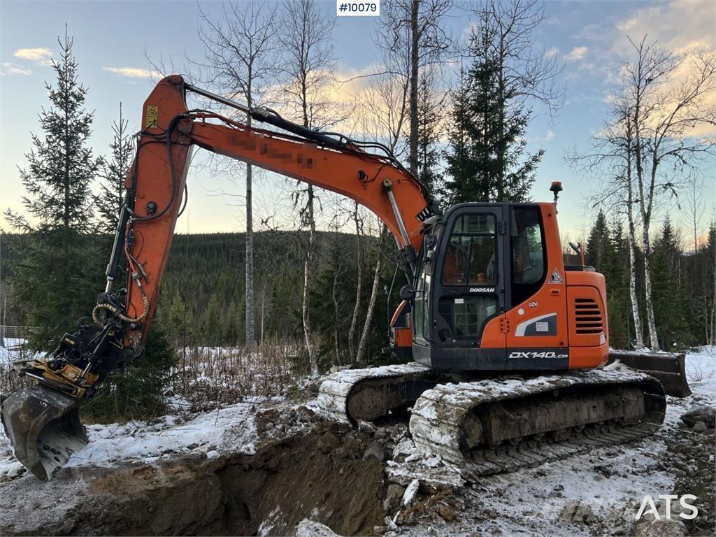 Doosan DX140LCR-5 Pásová rýpadla