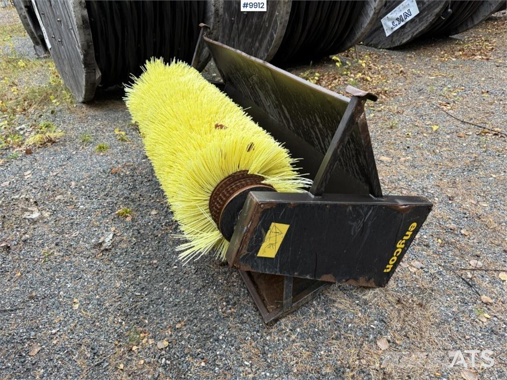 Engcon SOP-SR1800-S60 Zametací kartáče