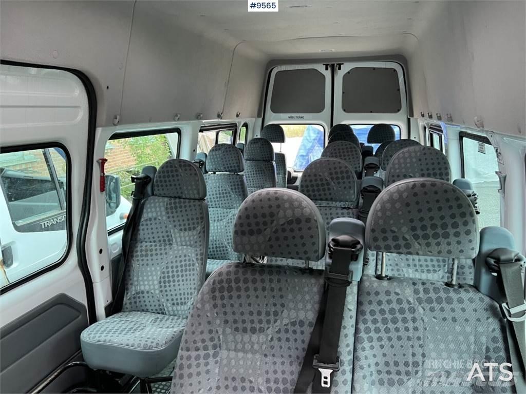 Ford Transit Minibusy