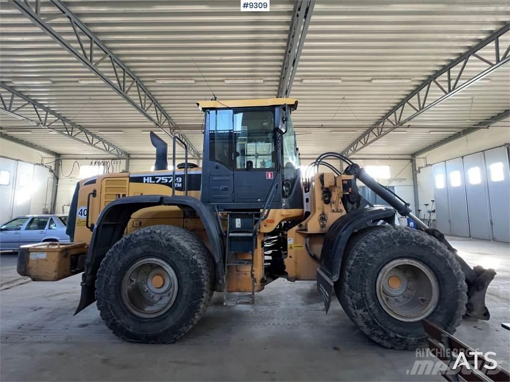 Hyundai HL757TM-9 Kolové dozery