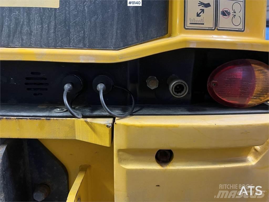 JCB 409 T4 Kolové dozery