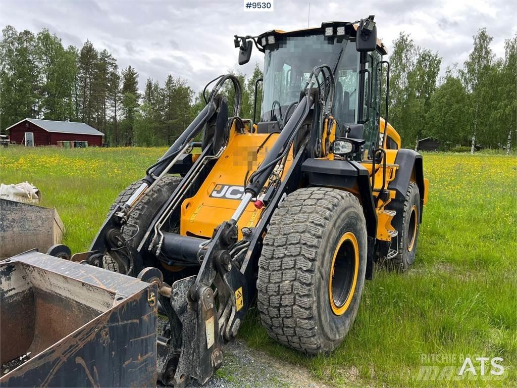 JCB 427 HT Kolové nakladače