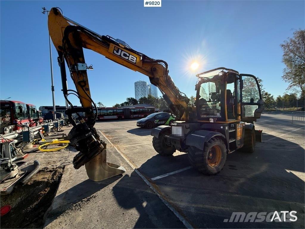 JCB Hydradig 110W Kolová rýpadla