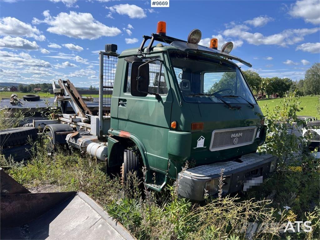MAN VW 8,150 F Hákový nosič kontejnerů