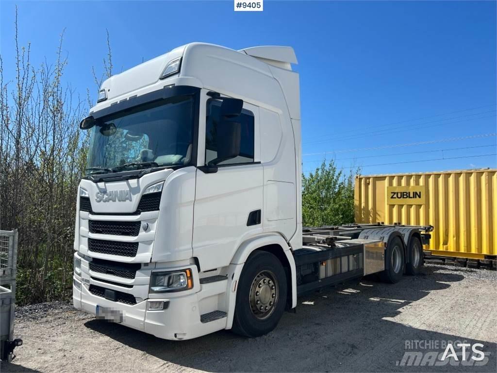Scania R 500 B6X2NB Kontejnerové návěsy