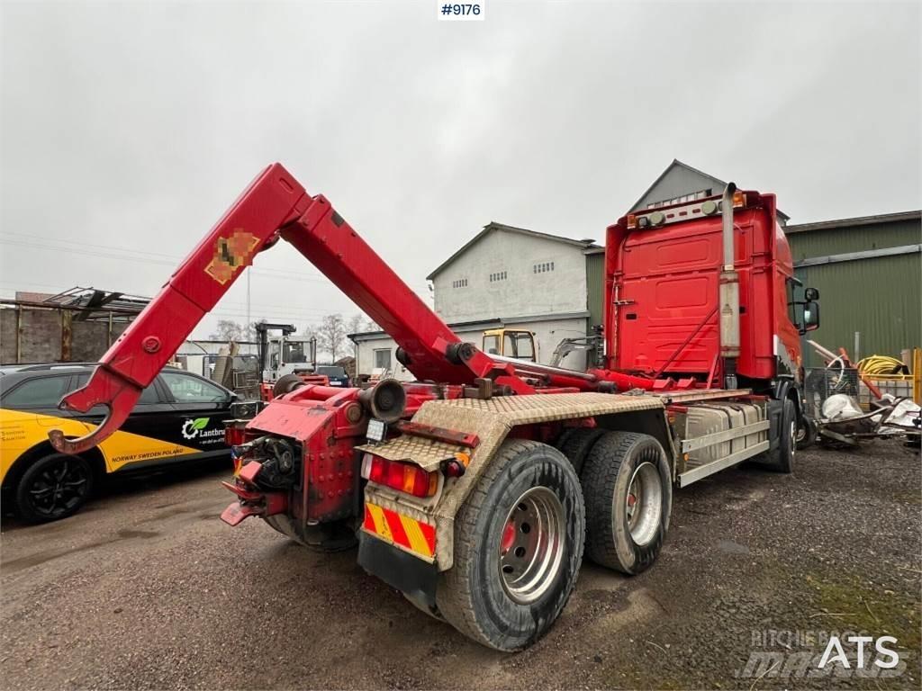 Scania R144GB6X4NA530 Hákový nosič kontejnerů