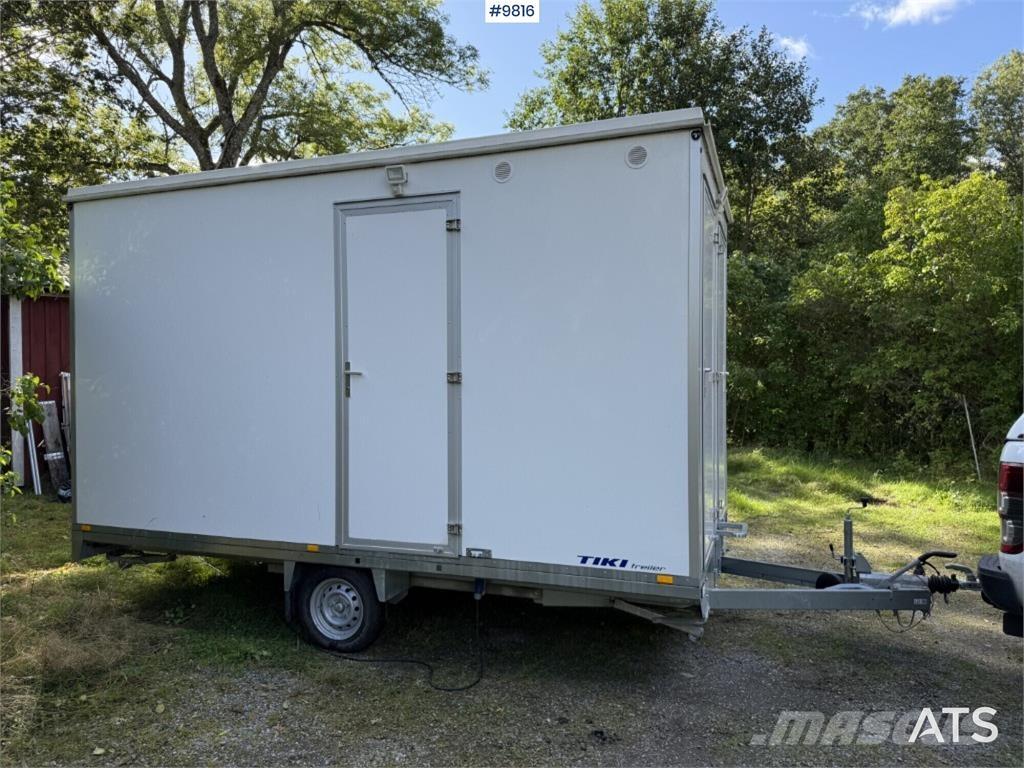 Tiki Treiler OP420-RB Stavební buňky