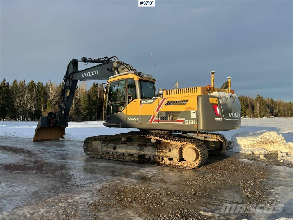 Volvo EC250DL Pásová rýpadla