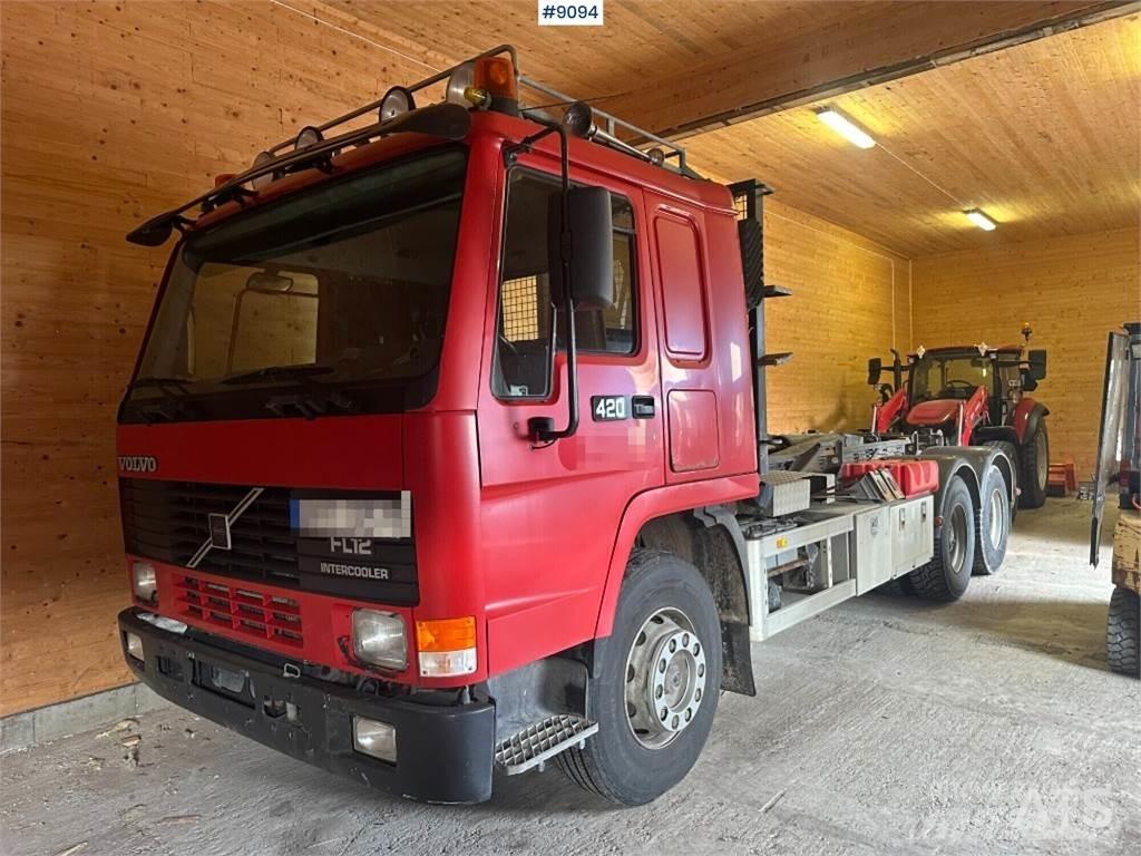 Volvo FL12 Hákový nosič kontejnerů