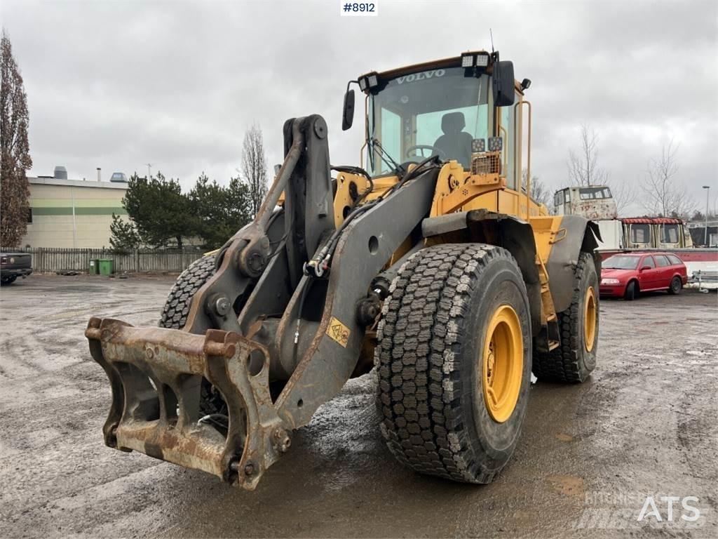 Volvo L110E Kolové nakladače