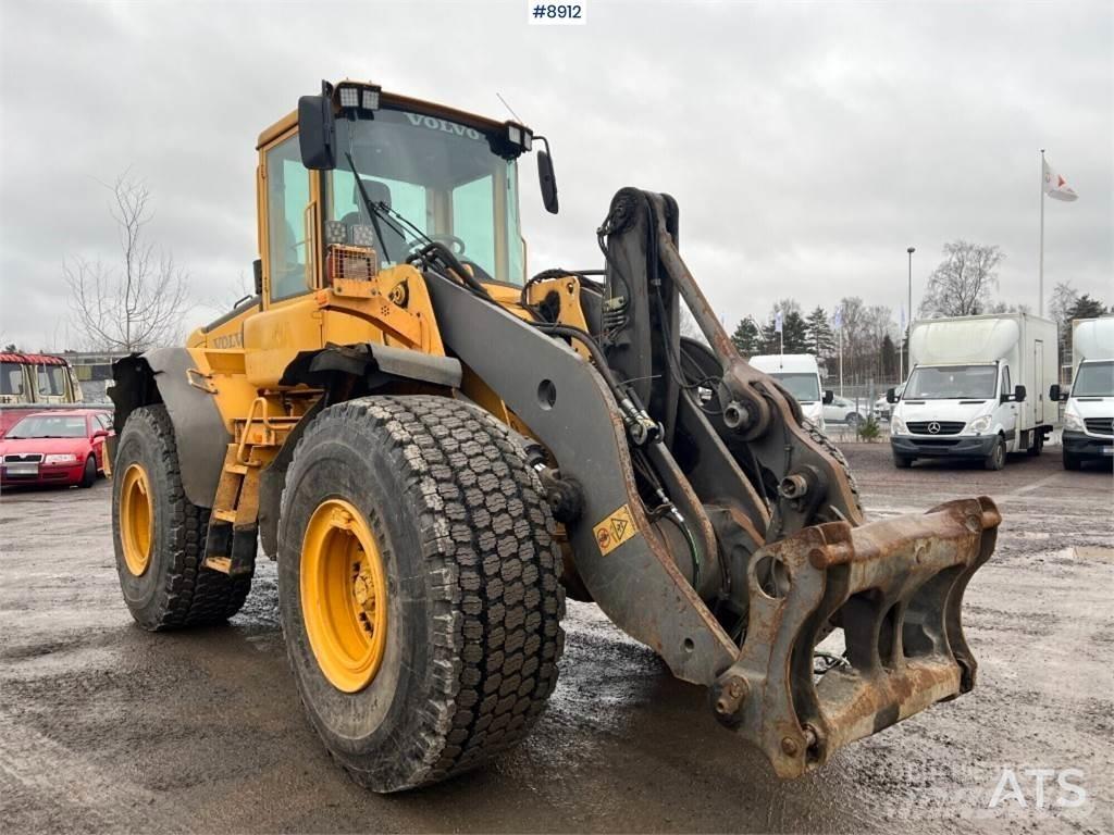 Volvo L110E Kolové nakladače