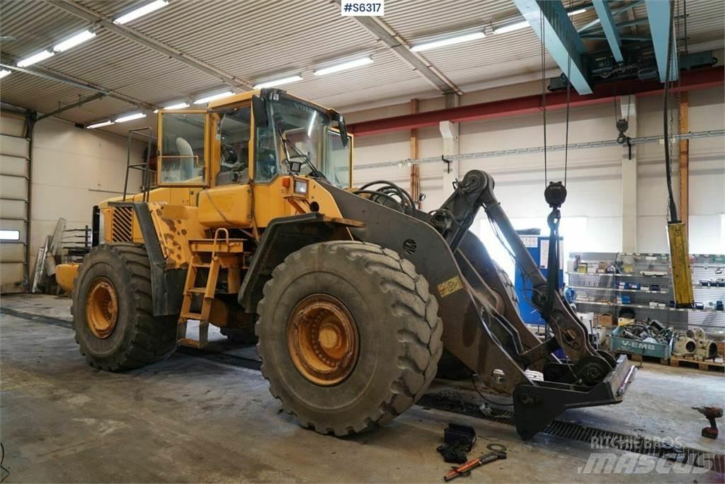 Volvo L220E Kolové nakladače