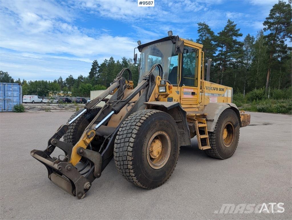 Volvo L90B Kolové nakladače
