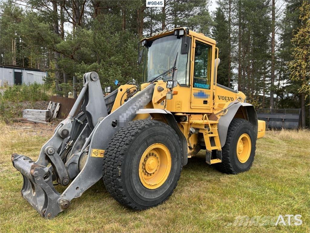 Volvo L90E Kolové nakladače
