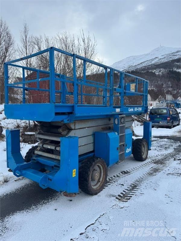 Genie 4390 Nůžková zvedací plošina