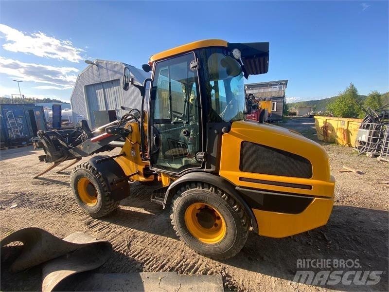 JCB 407 Kolové nakladače
