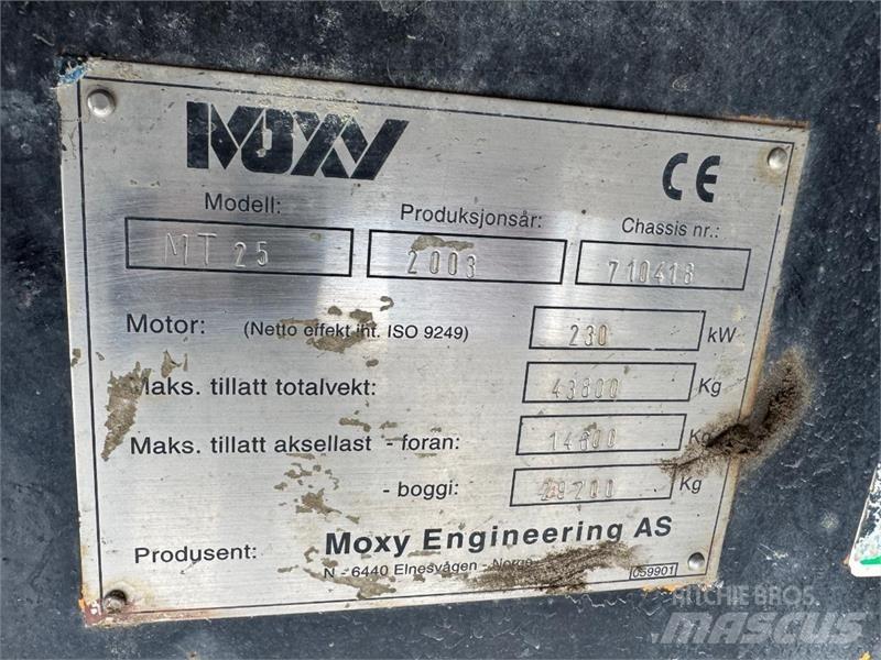 Moxy MT-25 Vyklápěcí dempry