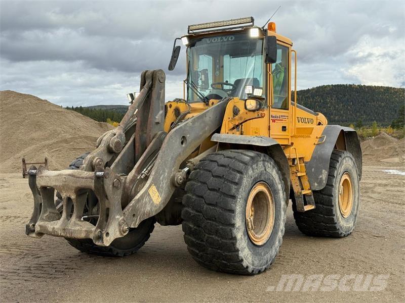 Volvo L120E Kolové nakladače
