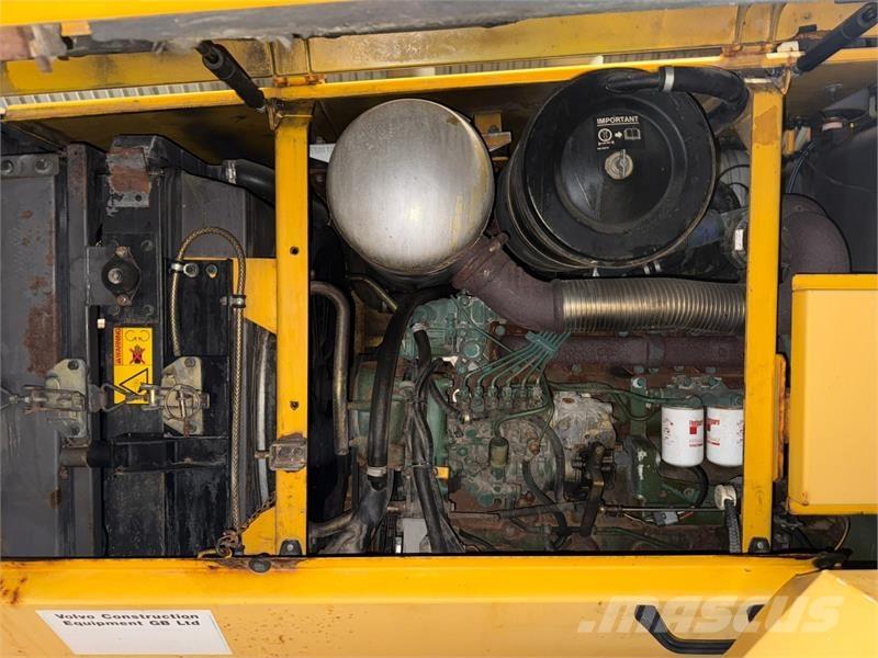 Volvo L70C Kolové nakladače