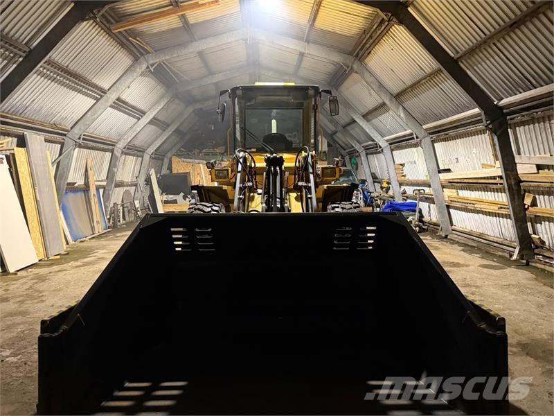 Volvo L70C Kolové nakladače