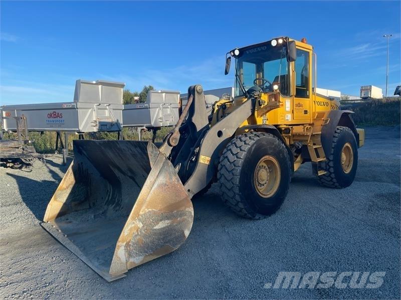 Volvo L90E Kolové nakladače