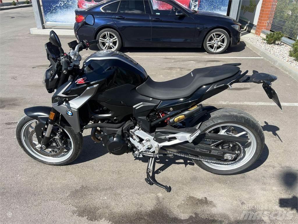 BMW  Terénní vozidla